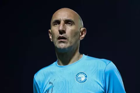 "ثغرة الجبهة اليمنى".. أزمة تقلق يورتشيتش في مواجهة الأهلي (تحليل)